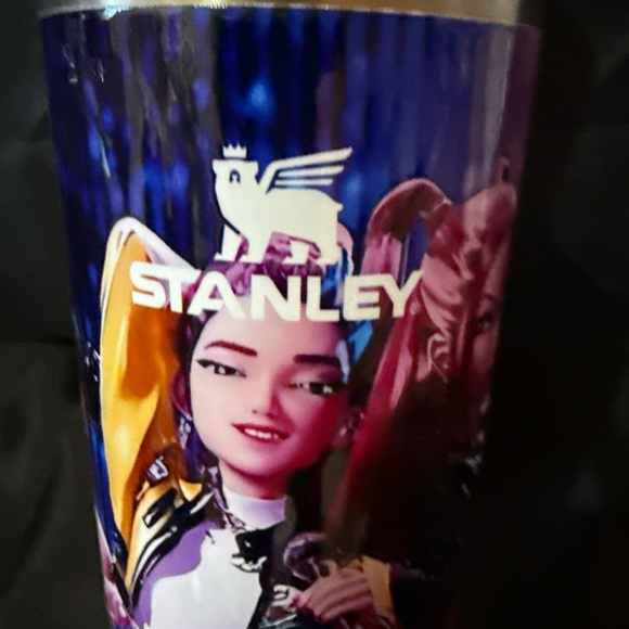New K Pop Huntrix Special Stanley Purple and Yellow Flip Top Tumbler - Picture 4 of 7